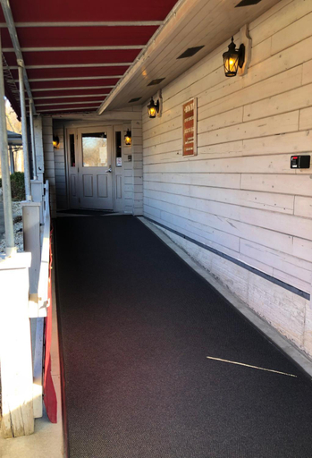 Others 4, Paddle Wheel Inn, Ogle