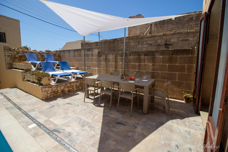 Others 3, Mandolina Casa