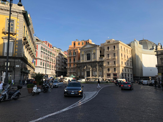 Others 2, B&B Palazzo Majorana, Napoli