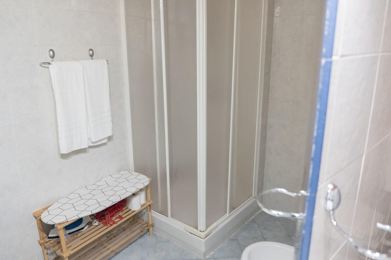 Bathroom, Casa Monteleone, Palermo