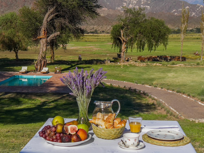 Food & Drinks 3, Estancia Banda Grande - horse & hiking safaris, Molinos