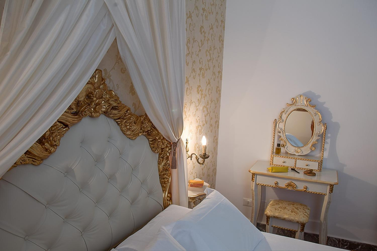 Bedroom 4, Palermo Gallery, Palermo