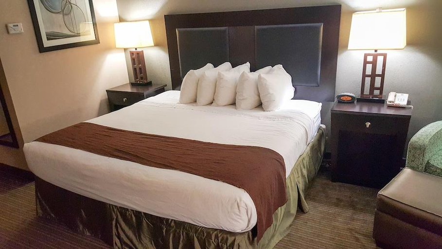 Bedroom 3, Quality Inn & Suites Charleston, Kanawha