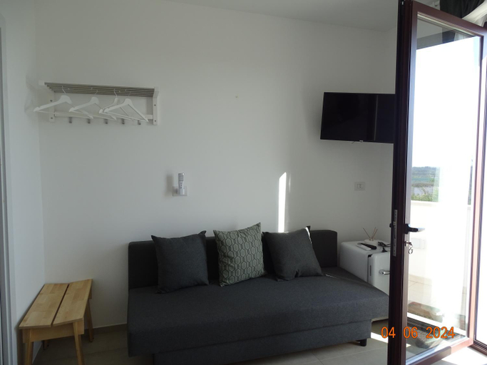 Others 4, Villa Eufemia, Lecce
