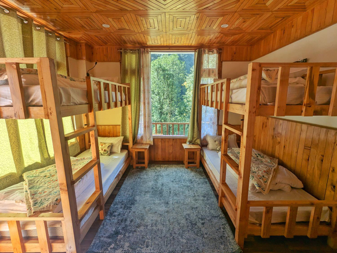 Bedroom 2, Ailyak Stays and Cafe, Shoja, Jibhi, Kullu