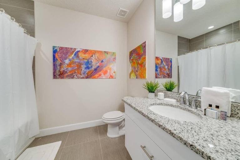 Bathroom 4, Cozy Villa, Private Pool, Prime Spot, Lake