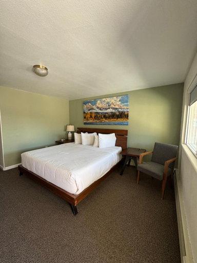 Bedroom 2, Sage Motel, Weston