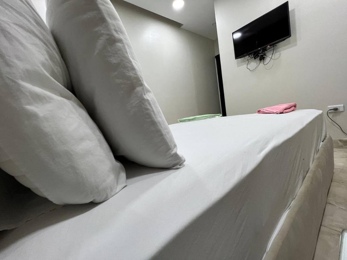 Others 5, Lucky room, 'Abdin