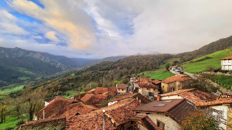 Others 4, Apartamentos Las Rocas de Brez, Cantabria