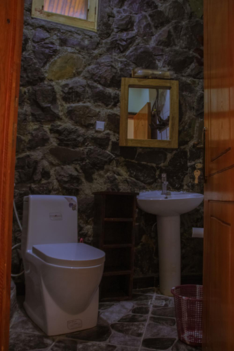 Bathroom, Lalibela Hidmo Cozy Place, Semen Wello