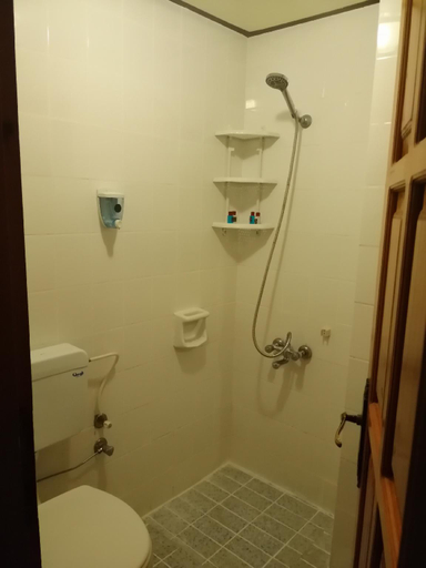 Bathroom, arya otel, Çeşme