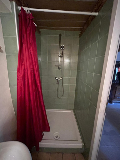 Bathroom 2, Mas le Canton, Gard