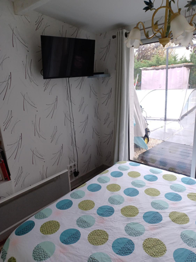Bedroom 2, chambre d'hote independante, Charente-Maritime