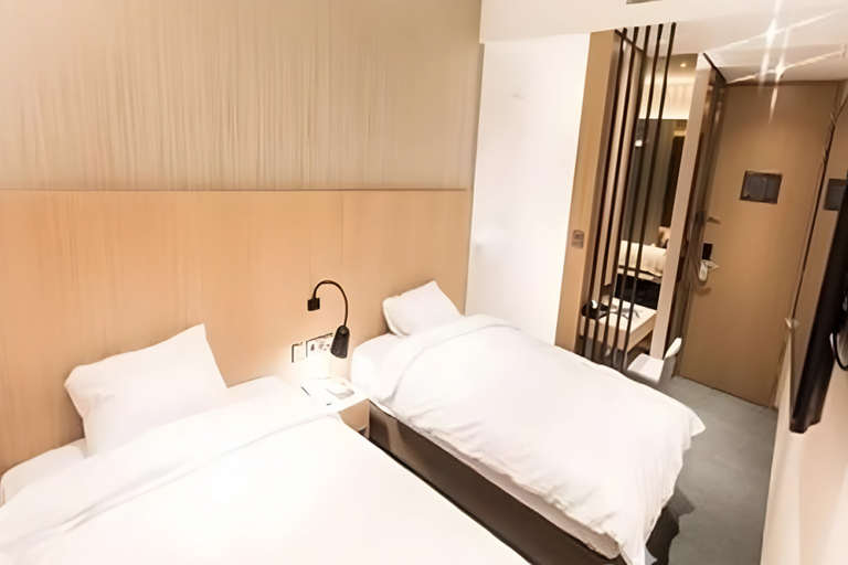 Bedroom 2, Incheon Airport Transit Hotel (Terminal 2), Jung