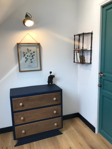 Bathroom 5, ESCALE DE GERBOLD, Manche