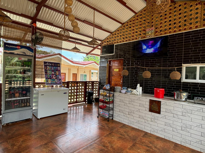 Food & Drinks 4, Villa Skanderbeg Guest House Talaudyong Beach, Puerto Princesa City