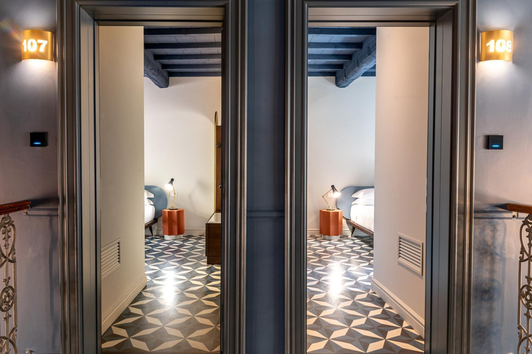 Others 2, Riva Rooms, Grosseto