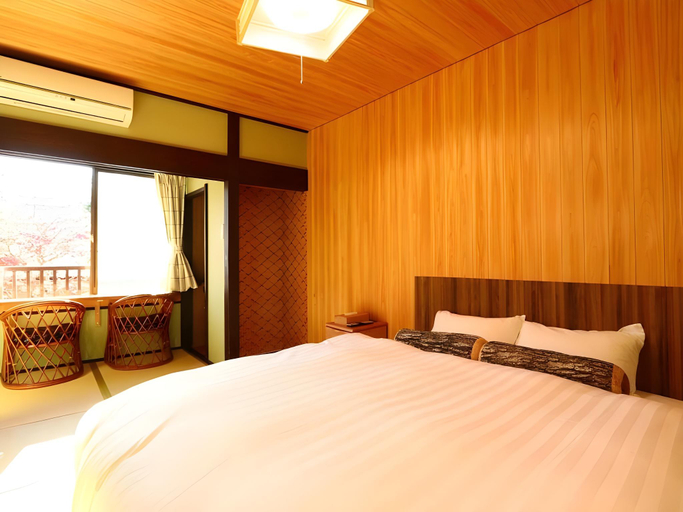 Bedroom 2, Onsen & Garden -Asante Inn-, Hakone