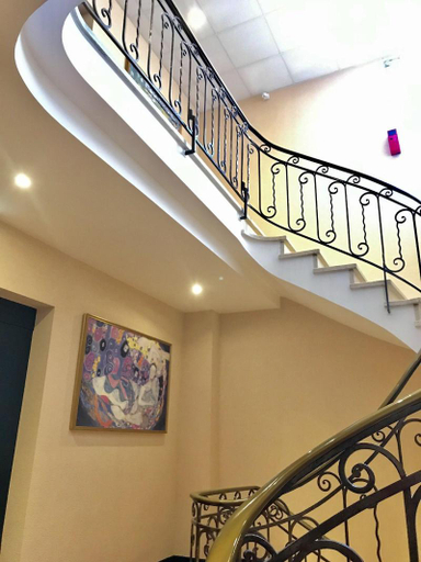 Public Area 2, Hotel Chiffre, Tarn