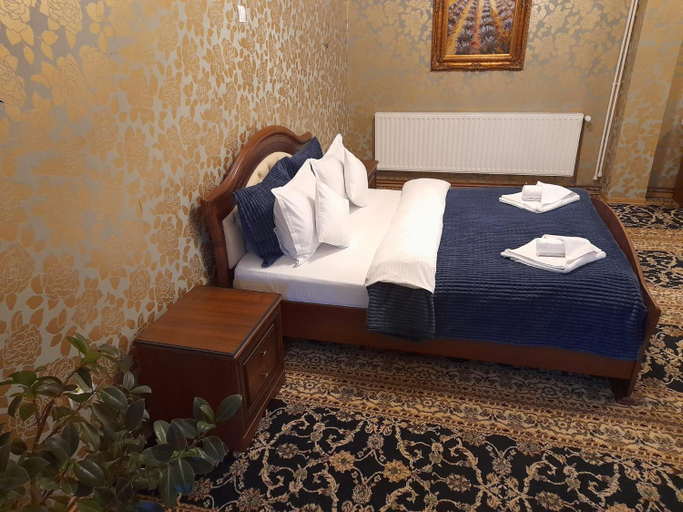 Others 5, Pensiunea Crown Royal, Alba Iulia