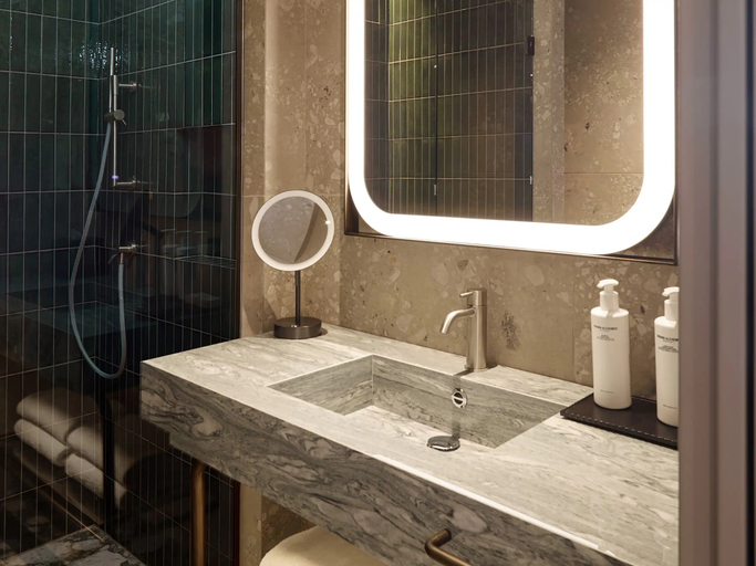 Bathroom 4, Hyatt Regency Rome Central, Rome