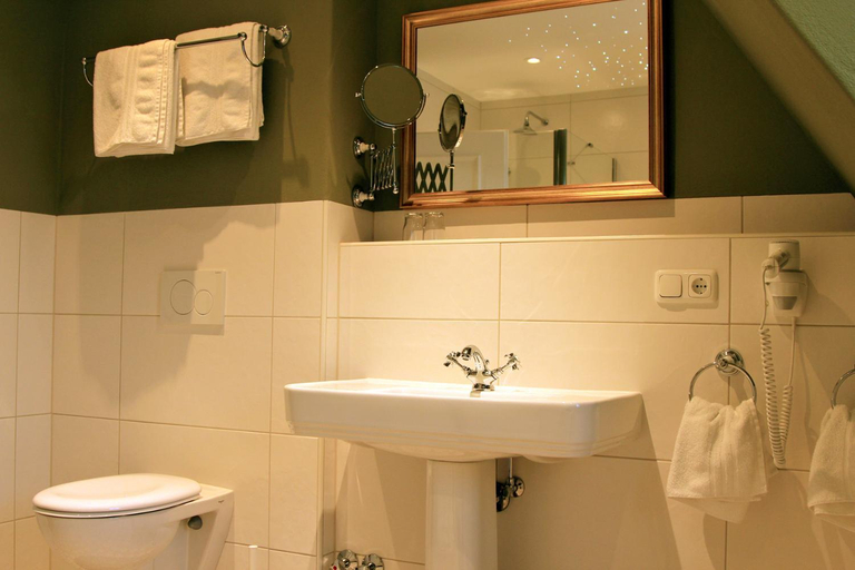 Bathroom 4, Hotel Reichs-Kuchenmeister, Ansbach
