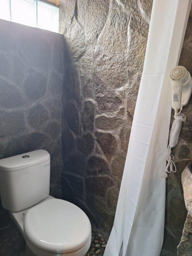 Bathroom 2, InN House Homestay, Banyuwangi