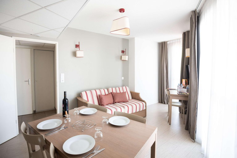 Bedroom 2, Zenitude Hotel-Residences Narbonne, Aude