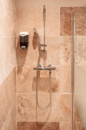 Bathroom 3, logis-des-cordeliers, Gironde