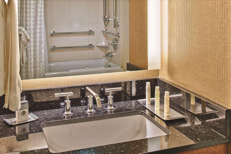 Bathroom 4, Doubletree Hotel Seattle Airport, SeaTac