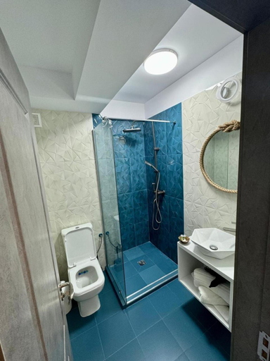 Bathroom 4, Navis Mamaia Nord, Navodari