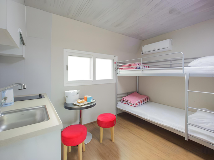 Bedroom 2, Hostel BB Hongdae Line, Mapo
