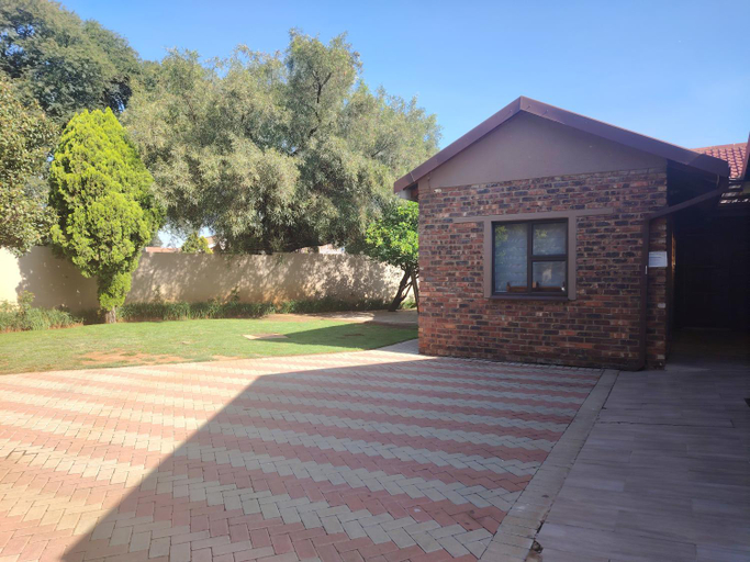 Others 3, Zea 85 BnB, Sedibeng