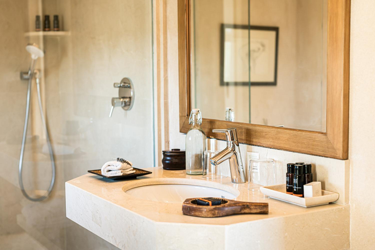 Bathroom, Hacienda de San Rafael, Sevilla