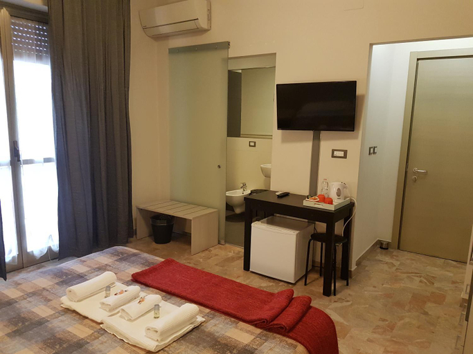 Others 5, B&B Monte, Pescara