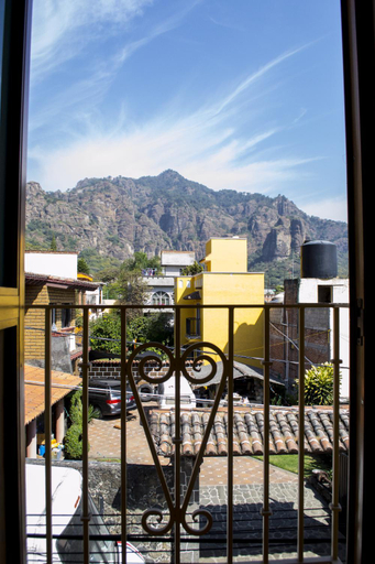 Others 4, La Ventana del Tepozteco, Tepoztlán