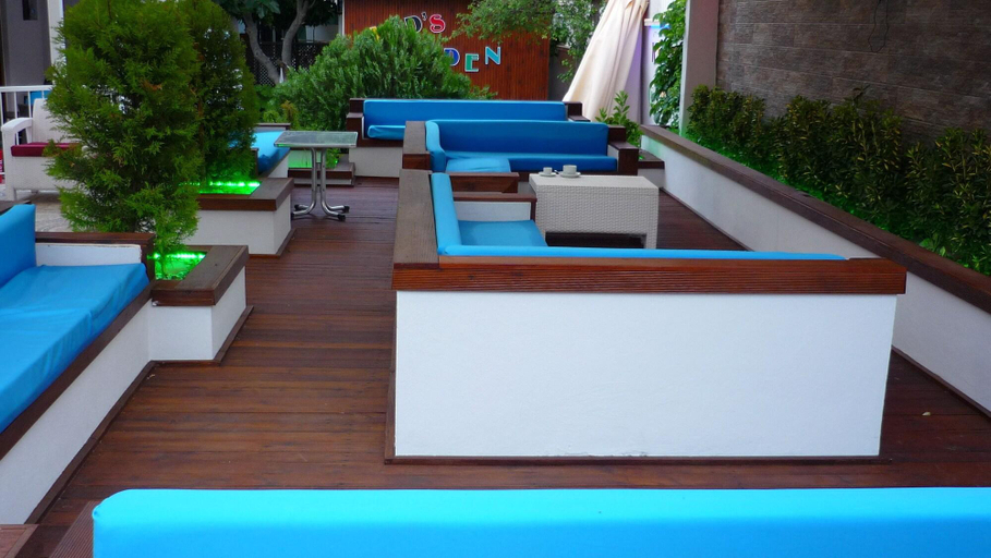 Public Area 4, Street61 Studios, Ortaca