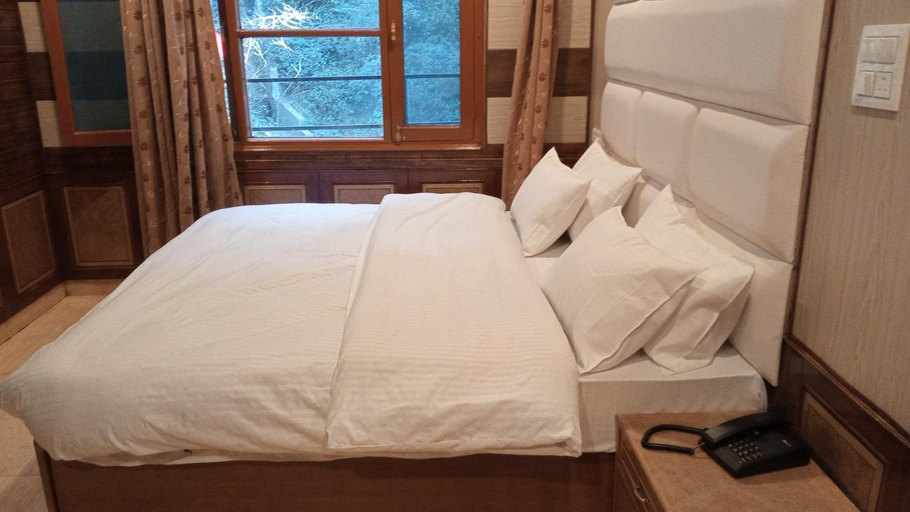 Others 5, Royal King, Shimla