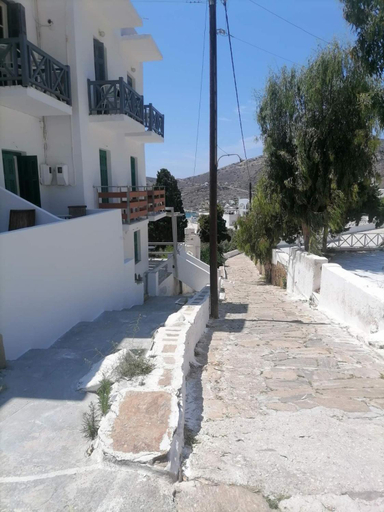 Others 4, Cyclades sun, South Aegean