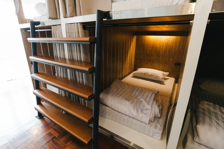 Bedroom 3, Bed Addict Hostel X Cafe, Muang Chiang Mai