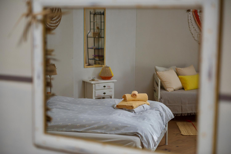 Bedroom 2, Darjas Yurtas el Morisco, Málaga