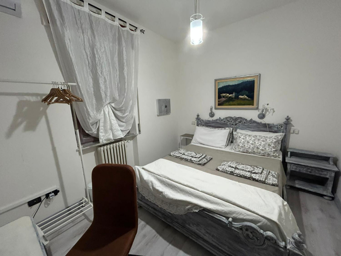 Others 5, Casa Giulia, Fermo