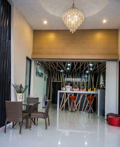 Food & Drinks 4, Chitra Suite, Pattaya
