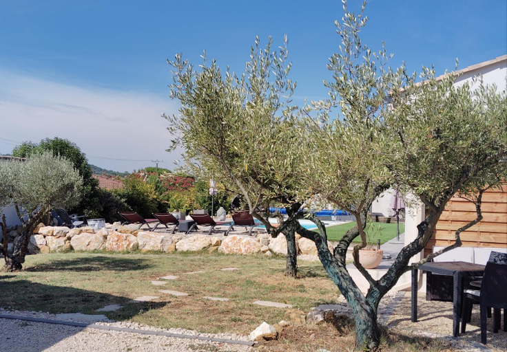 Others 3, "Le petit Valadas" a 7km d'UZES, Gard