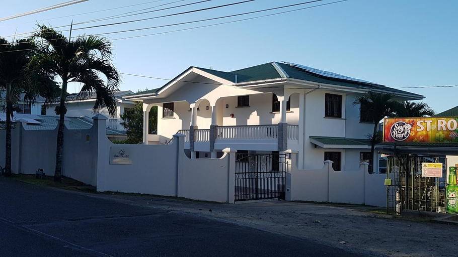 Exterior & Views 2, The Drake Seaside Apartment