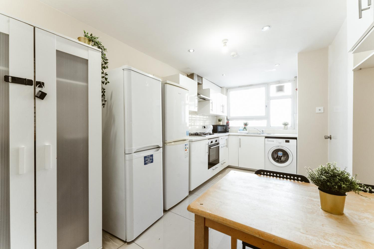 Others 5, Stratford Cosy rooms - 17, London