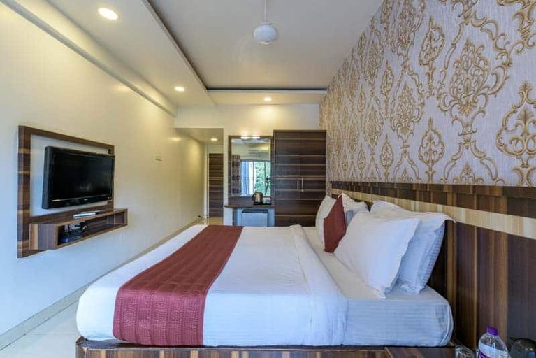 Bedroom 3, Mayur Retreat & Spa, Pune