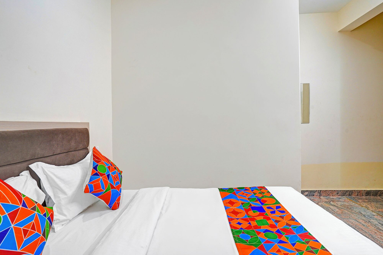 Room 2, Fabhotel Platinum, Bangalore