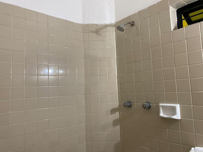 Bathroom 5, Gran Hotel Galerias Plaza, Guadalajara