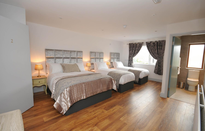 Bedroom 2, Lodge at The Old Barracks